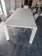 Table extensible avec chaise