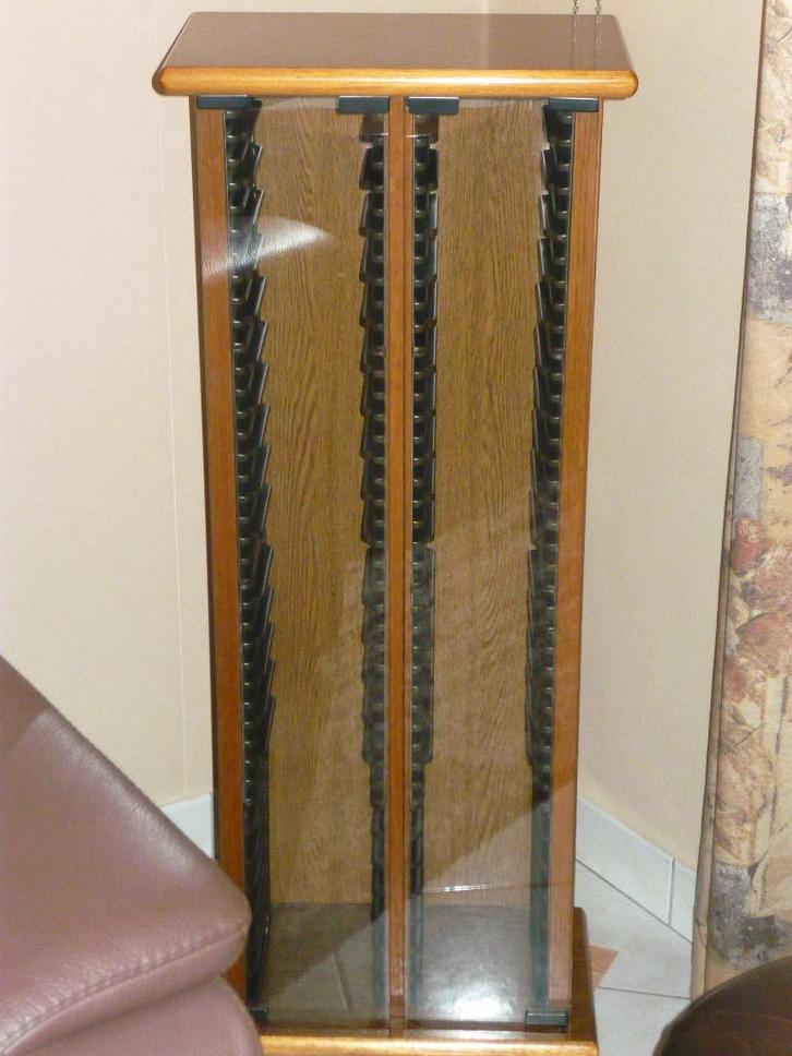 CDkastje/rekje in zeer goede staat, voor een 92-tal cd's, Huis en Inrichting, Woonaccessoires | Cd- en Dvd-rekken, Zo goed als nieuw