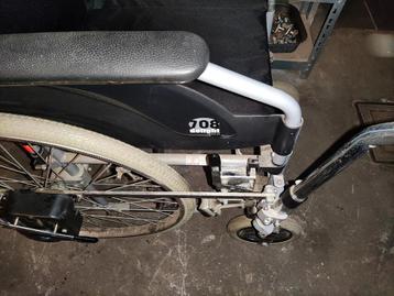 Fauteuil chaise roulant Levier pendulaire + déambulateur beschikbaar voor biedingen