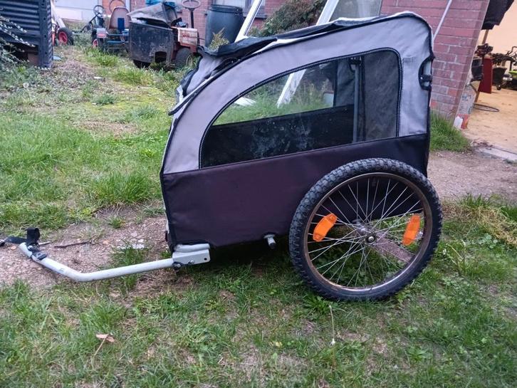 Grote honden fietskar 80€, Fietsen en Brommers, Fietsaccessoires | Aanhangwagens en Karren, Zo goed als nieuw, Hondenkar, 40 tot 60 kg