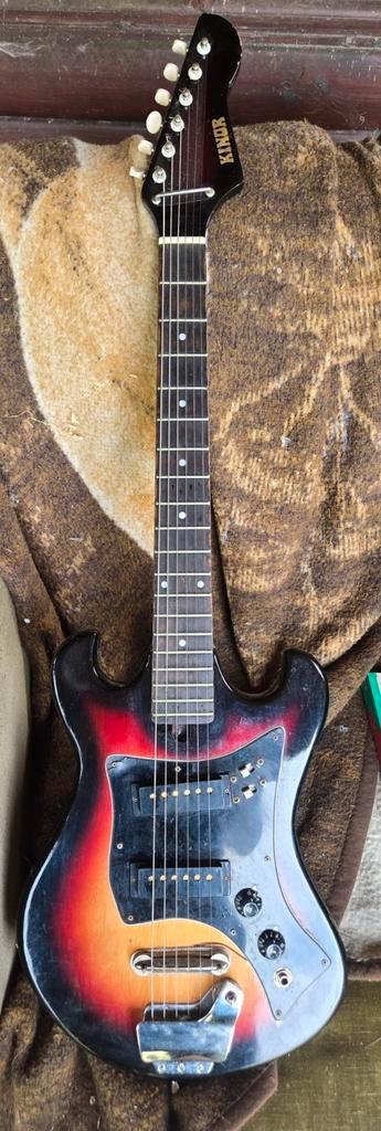 Kinor Teisco gitaar, Enlèvement, Utilisé