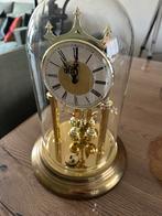Gouden klok, Ophalen
