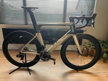 Cannondale Systemsix Hi-Mod Red eTap AXS beschikbaar voor biedingen