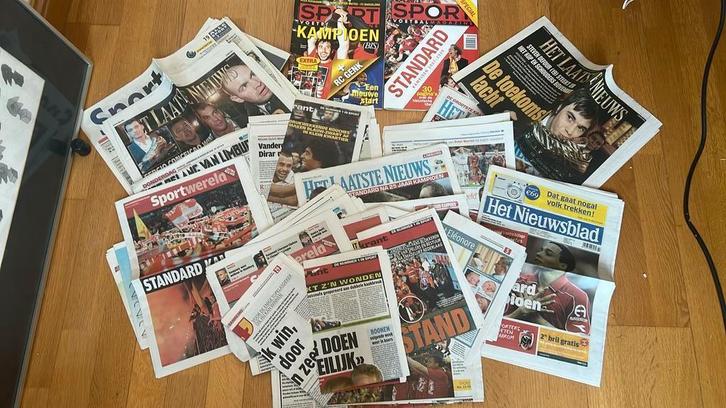 Tijdschriften en artikelen Standard champion 2008 2009, Verzamelen, Sportartikelen en Voetbal, Gebruikt, Boek of Tijdschrift, Verzenden