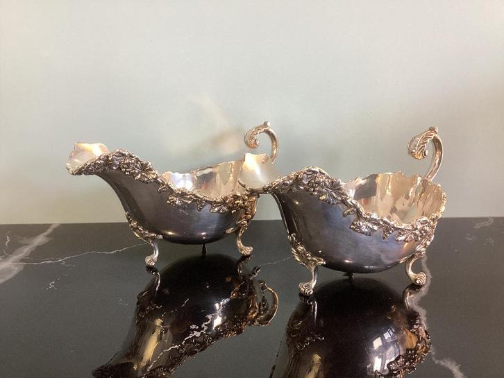 2 bols à sauce Art Nouveau. 199/Ba., Antiquités & Art, Antiquités | Plateaux, Enlèvement