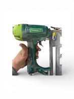 Pistolet a clou, Ophalen, Zo goed als nieuw