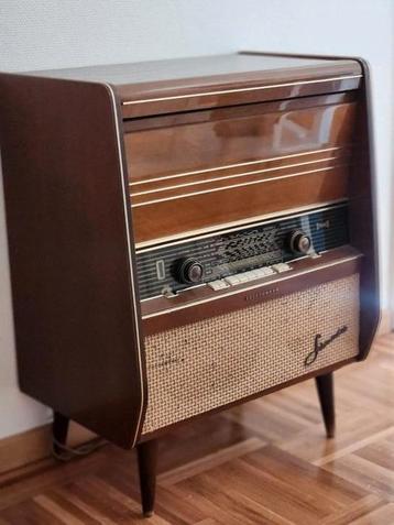 Prachtig vintage audiomeubel Radio/Pickup beschikbaar voor biedingen