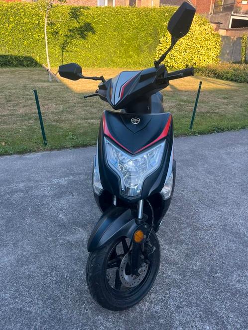 Neco brommer in goede staat – betrouwbaar en zuinig!, Fietsen en Brommers, Brommeronderdelen | Scooters, Gebruikt, Overige merken