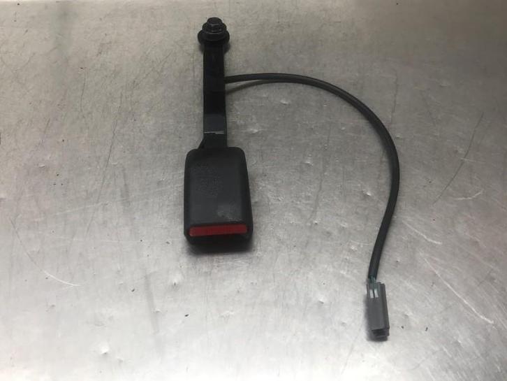 GORDELSLOT RECHTS VOOR Mazda 6 SportBreak (GJ / GH / GL), Auto-onderdelen, Interieur en Bekleding, Mazda, Gebruikt