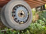 Stalen velgen met goede winterbanden, Auto-onderdelen, Banden en Velgen, Ophalen, Gebruikt, 15 inch, Velg(en)