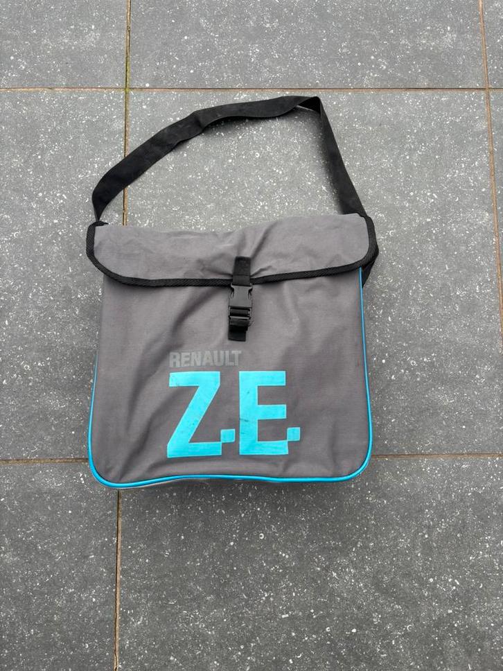 Renault 6m60 Type 2 laadkabel, Fietsen en Brommers, Fietsaccessoires | Fietstassen, Zo goed als nieuw, Ophalen