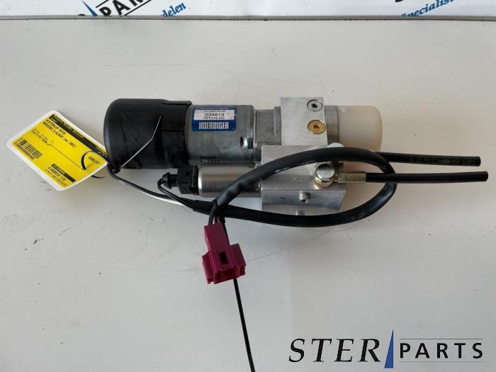 Hayon moteur d'un Mercedes E-Klasse, Autos : Pièces & Accessoires, Carrosserie & Tôlerie, Mercedes-Benz, Utilisé, 3 mois de garantie