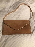 Avondtasje okerkleurig, daim, Enlèvement ou Envoi, Comme neuf, Autres couleurs, Sac de soirée