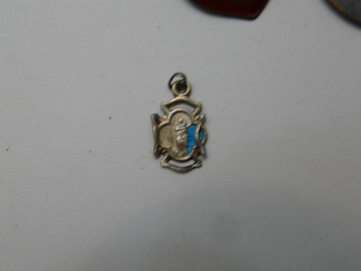 45 tal antieke religeuze medailles/hangertjes, Antiek en Kunst, Antiek | Religieuze voorwerpen, Ophalen