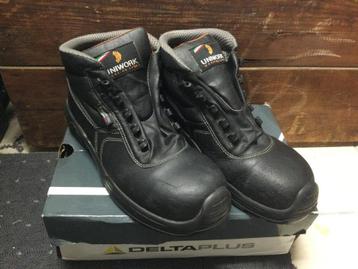 Uniwork veiligheidsschoenen maat 42 beschikbaar voor biedingen