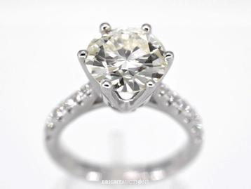 White Gold Ring - 3.30 Carat Diamond beschikbaar voor biedingen
