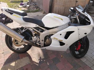 Zx 6r beschikbaar voor biedingen