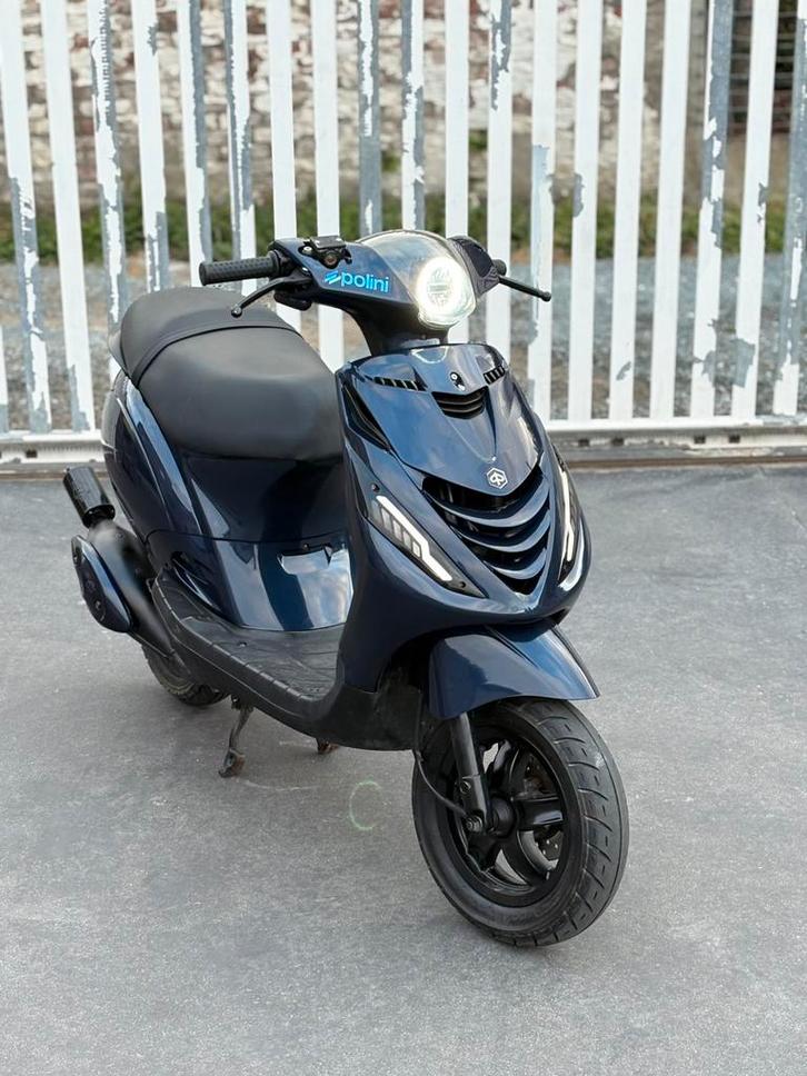 Piaggio zip 2takt b klasse, Fietsen en Brommers, Scooters | Piaggio, Gebruikt, Zip, Klasse B (45 km/u), Tweetakt, Ophalen