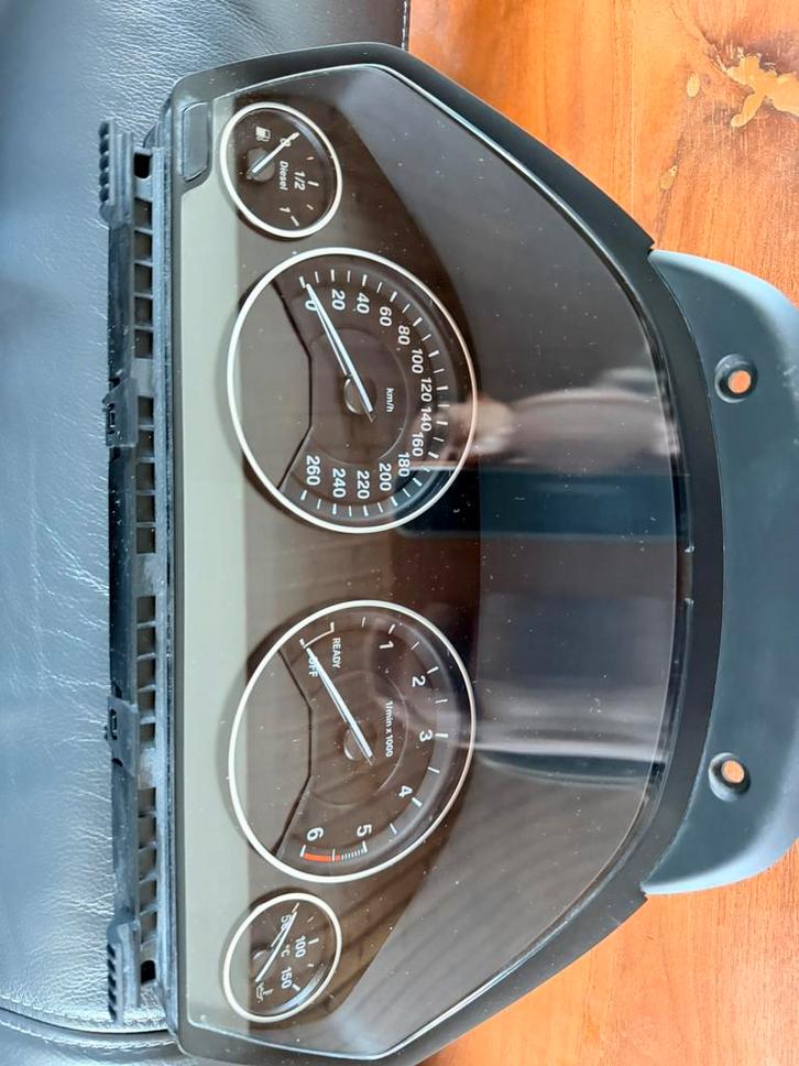 BMW Display diesel F30, en très bon état., Autos : Divers, Autos divers Autre, Enlèvement ou Envoi