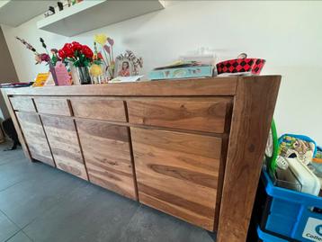 Dressoir beschikbaar voor biedingen