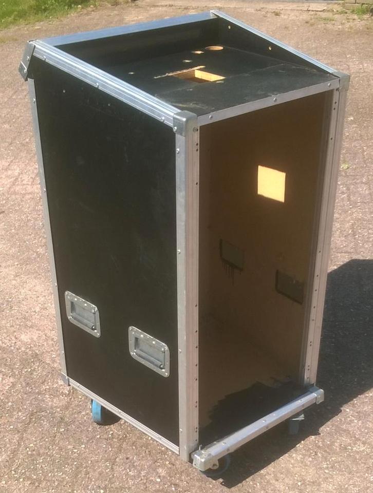 DJ-Booth op wielen 19 inch 20HE, Muziek en Instrumenten, Behuizingen en Koffers, Gebruikt, Speaker of Versterker, Flightcase, Ophalen of Verzenden