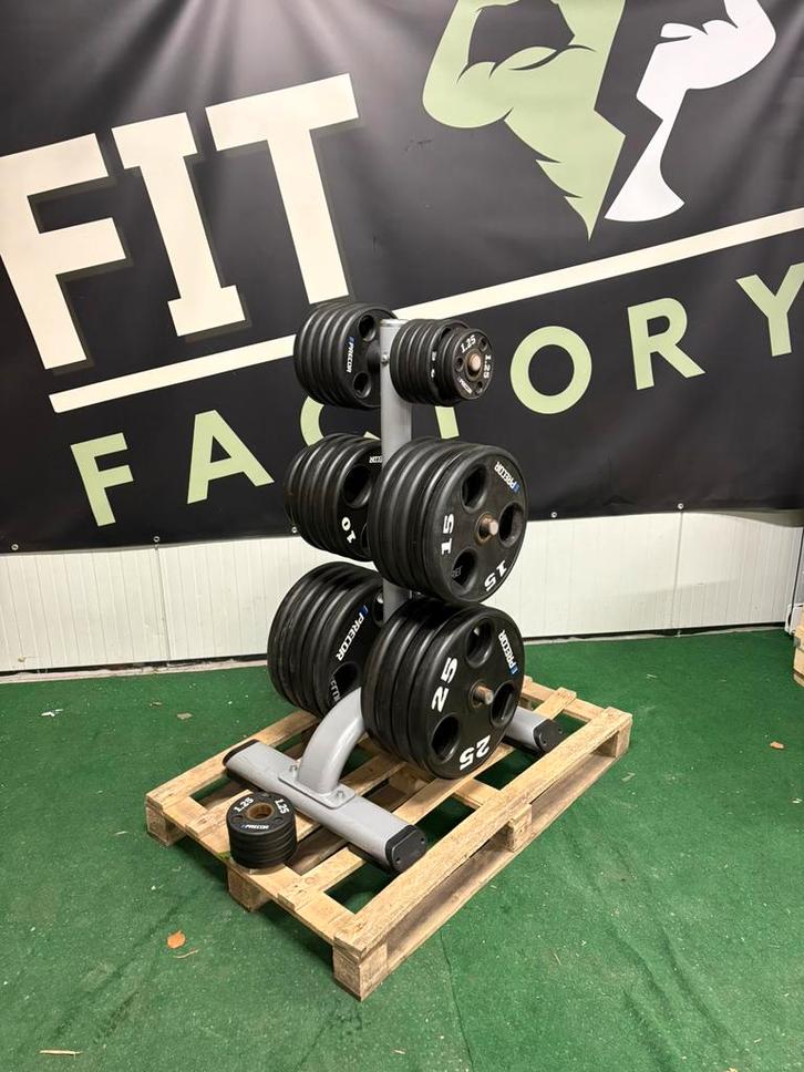 370kg Precor gewichten met plate tree, Sport en Fitness, Fitnessmaterialen, Zo goed als nieuw, Ophalen