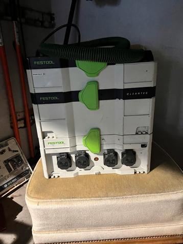 Te koop festool materiaal en allerlei hand gereedschappen  disponible aux enchères