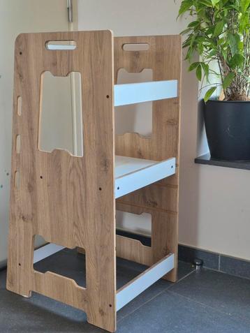 Montessori leertoren ‐ samenkook plezier beschikbaar voor biedingen