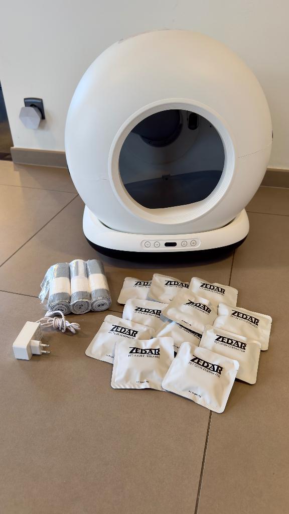 Zedar K1200 automatische kattenbak, als nieuw, Dieren en Toebehoren, Kattenbakken, Zo goed als nieuw, Gesloten, Ophalen