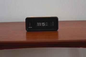 Philips ivoorkleurige retro flipklok, HR 5272, jaren 70 beschikbaar voor biedingen