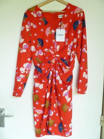 Kleedje, Taille 38/40 (M), Essentiel Antwerp, Longueur genou, Envoi