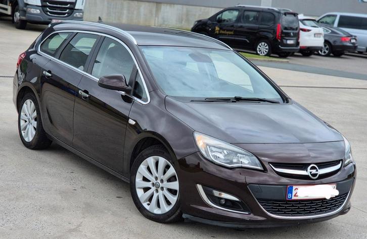 Opel astra 13cdti 230mkm cuir clima gps 2500€, Autos, Opel, Particulier, Astra, Diesel, Euro 5, Break, 5 portes, Boîte manuelle