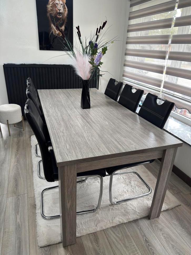 Nieuwstaat tafel en stoelen, Huis en Inrichting, Complete inboedels, Ophalen