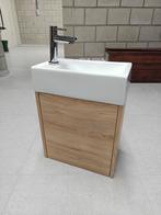 Handenwasser toilet wit eik, witte lavabo met kraan, Ophalen, Nieuw, Kraan