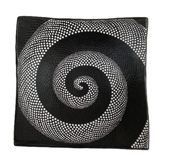 SCHAAL DESIGN SPIRAAL BLACK WHITE 38X38 CM NIEUW, Huis en Inrichting, Woonaccessoires | Schalen en Manden, Nieuw, Schaal, Vierkant