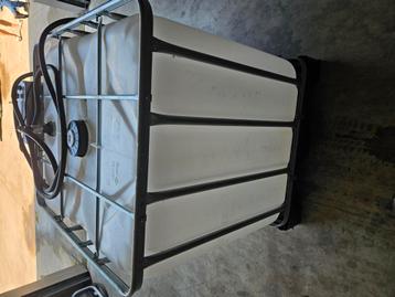 Ibc container met tank pistool  beschikbaar voor biedingen
