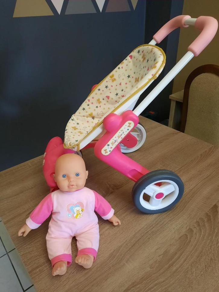 Baby nurse pop met kinderwagentje., Kinderen en Baby's, Speelgoed | Poppen, Zo goed als nieuw, Babypop, Ophalen