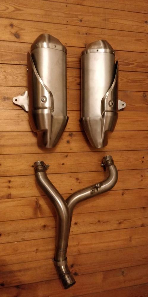 Origineel en nieuw uitlaat systeem Speed Triple 2011/2015, Motoren, Onderdelen | Overige, Ophalen of Verzenden