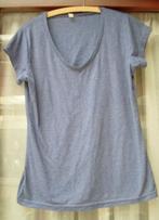 Sportieve t-shirt met V-hals maat 36, Kleding | Dames, T-shirts, Blauw, Ophalen of Verzenden, Zo goed als nieuw, Korte mouw