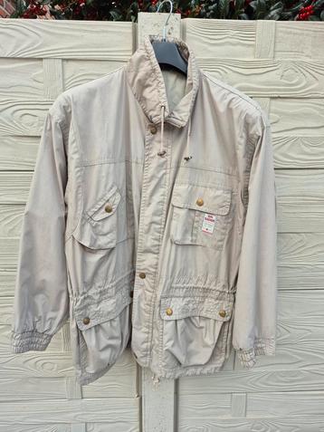 Beige herenregenjas jack beschikbaar voor biedingen