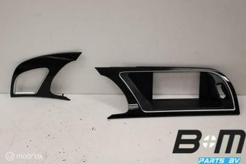 Lakzwarte dashboard inleg Audi RS5 beschikbaar voor biedingen