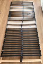 Bedframe inclusief lattenbodems, Ophalen, Zo goed als nieuw