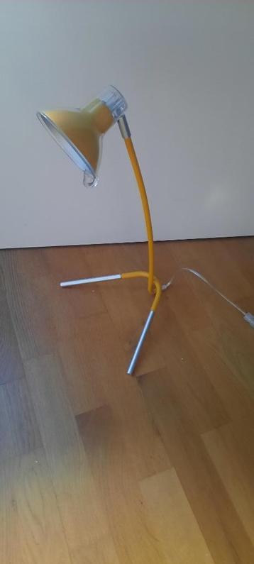 Bureaulamp of Tafellamp beschikbaar voor biedingen