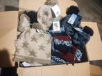 Lot van 100 nieuwe mutsen en sjaals, Kleding | Dames, Mutsen, Sjaals en Handschoenen, Handschoenen, Ophalen of Verzenden, Zo goed als nieuw