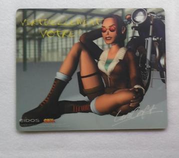 1997 Tapis de souris - Lara Croft Virtuellement vôtre !, Enlèvement ou Envoi, Comme neuf