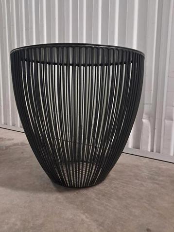 Serax zwarte metalen Bingo bijzettafel/sculptuur Sciortino beschikbaar voor biedingen