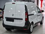 Renault Express 1.3i L1 CAMERA Clim Carplay Blue Cruise Atta, Auto's, Bestelwagens en Lichte vracht, 75 kW, Stof, Gebruikt, 4 cilinders