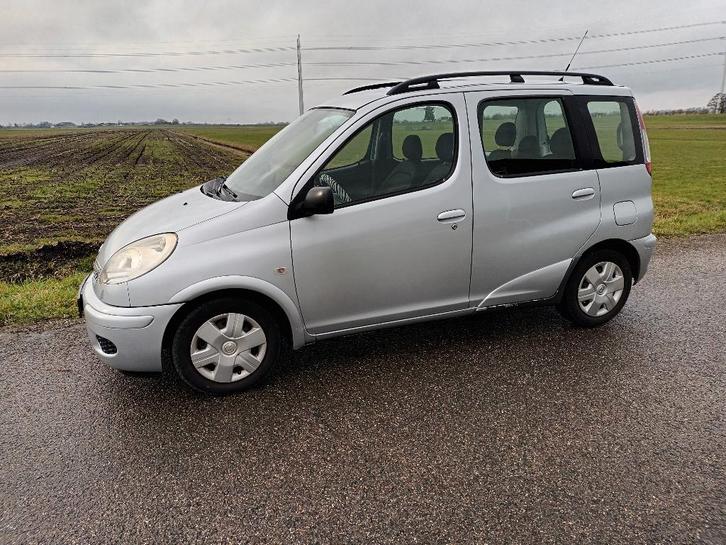 Toyota yaris verso, Auto's, Toyota, Particulier, Verso, ABS, Airbags, Airconditioning, Centrale vergrendeling, Dakrails, Elektrische ramen