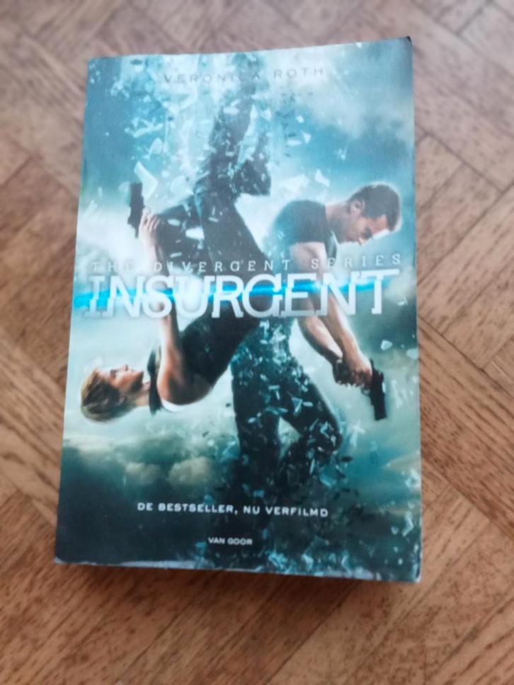 Veronica Roth: Insurgent, Boeken, Kinderboeken | Jeugd | 13 jaar en ouder, Gelezen, Ophalen of Verzenden