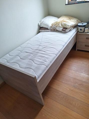 Kinderkamer  beschikbaar voor biedingen